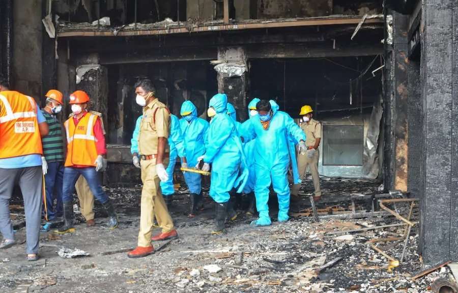 Përfshihen nga zjarri, vdesin 11 pacientë me COVID-19 në Indi