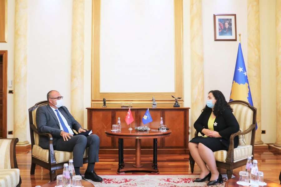 Osmani: Ndihma e Turqisë në kohë pandemie, dëshmi e miqësisë mes dy shteteve