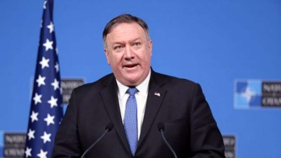 Pompeo paralajmëron për rritje të autoritarizmit të udhëhequr nga Rusia dhe Kina