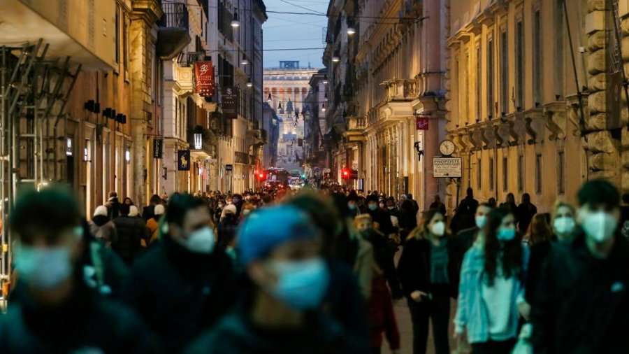 Italia merr masa të forta kundër COVID-19 për Vitin e Ri