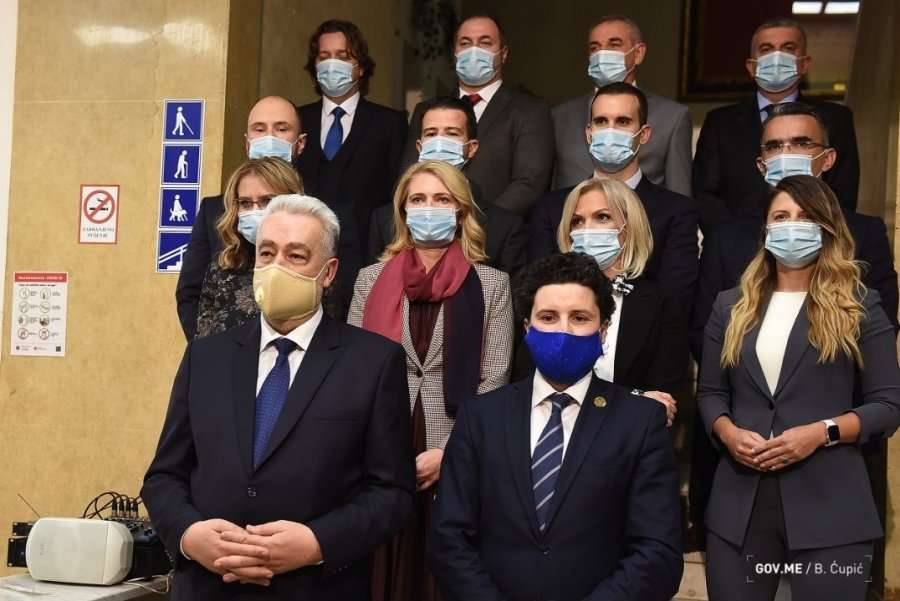 Votohet qeveria e Malit të Zi, zv.kryeministër është shqiptari Dritan Abazoviq