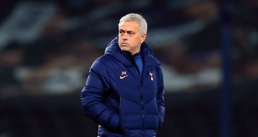 LAJMI I FUNDIT: Tottenham e zyrtarizon pasardhësin e Mourinhos