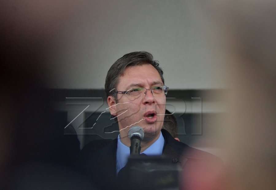Vuçiq: Nëse nuk bisedojmë me Kosovën, vetëm lufta është alternativë që s’mund ta përballojmë