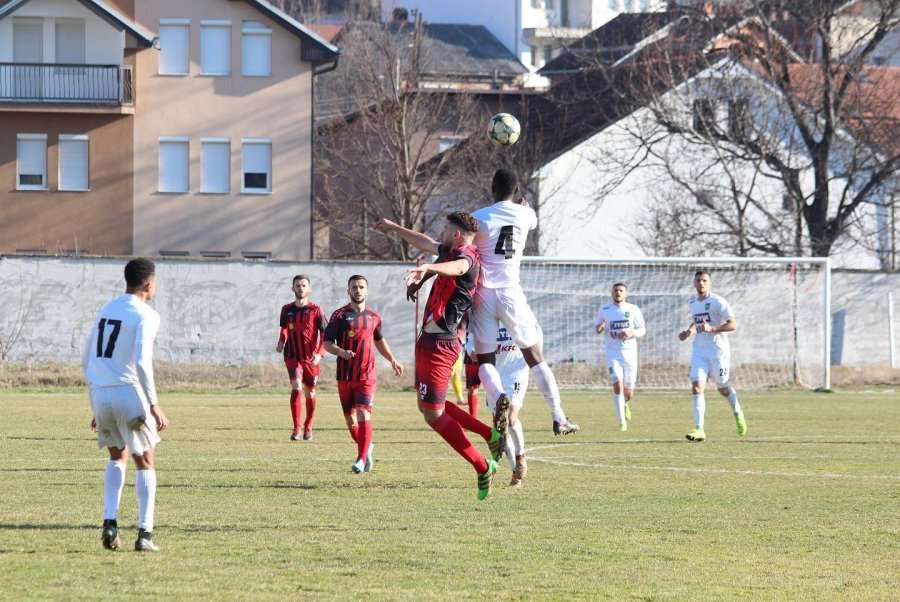 Me t'u përjashtuar me të kuq, shqelmon derën e zhveshtores dhe thyen një xham, merret vendim për futbollistin kosovar