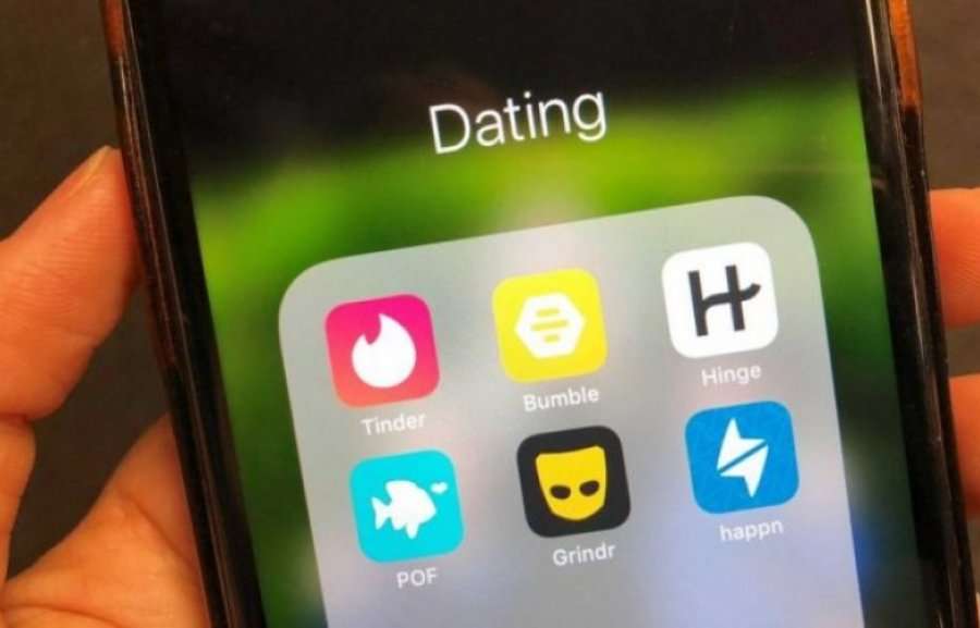 “Tinder” dhe “Grindr” akuzohen për shitje të të dhënave personale
