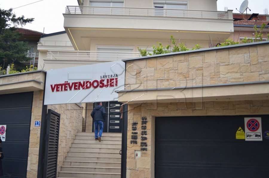 Vetëvendosje në pritje të përgjigjes së LDK-së
