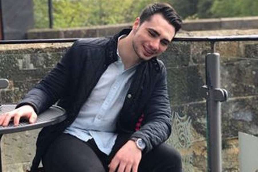 Djali i futbollistit dhe mjeku i ri ndërron jetë, shkak depresioni