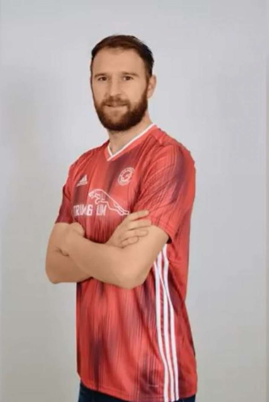 Ish futbollisti i Dritës që u largua dje, sot u prezantua te skuadra e re