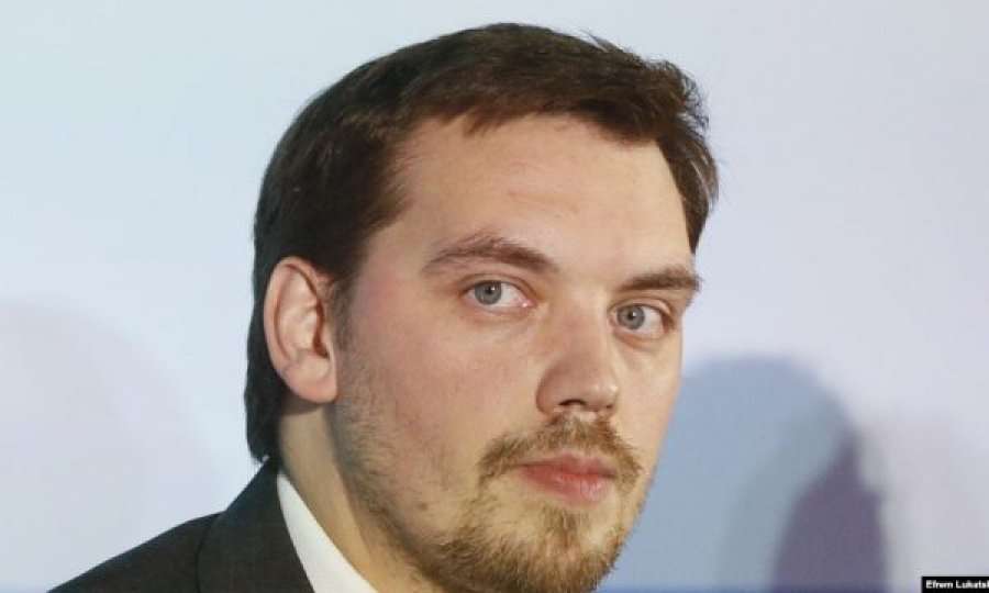 Jep dorëheqje kryeministri i Ukrainës