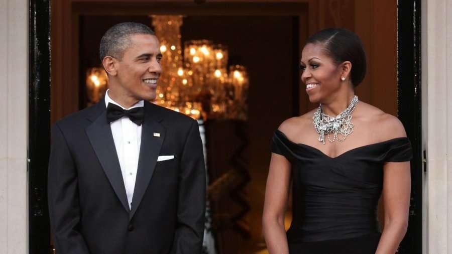 Barack Obama uron bashkëshorten në 56 vjetorin e lindjes