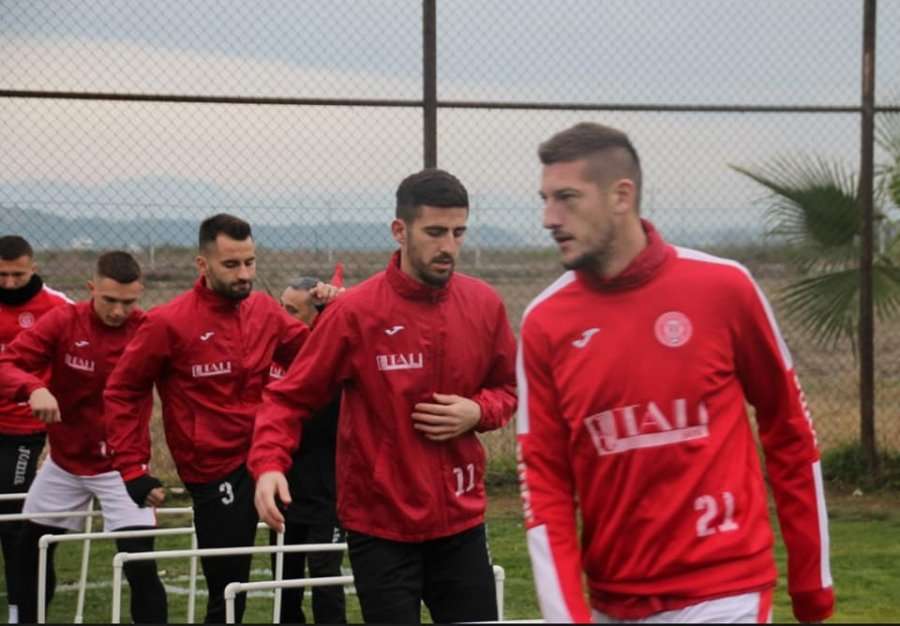Gjilani zbarkon në Turqi