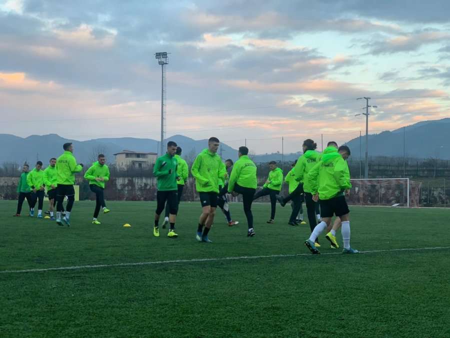 Dukagjini përforcohet me futbollistin e Feronikelit