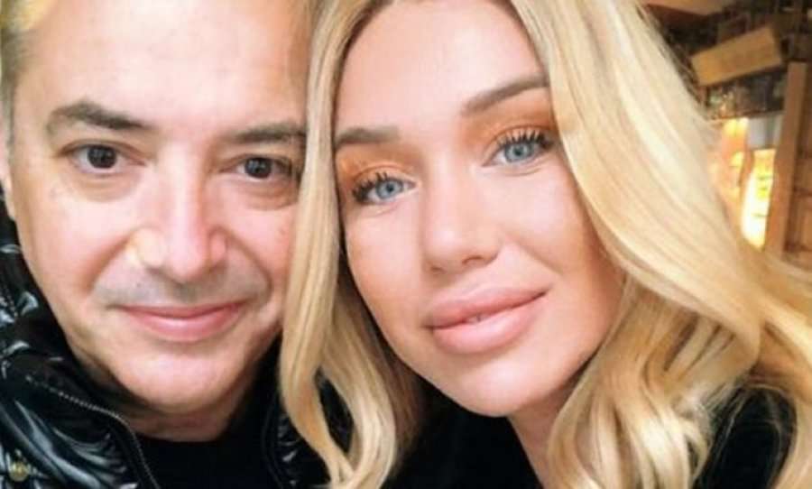 Adelina Tahiri në pushime dimrore, publikon foto intime me bashkëshortin