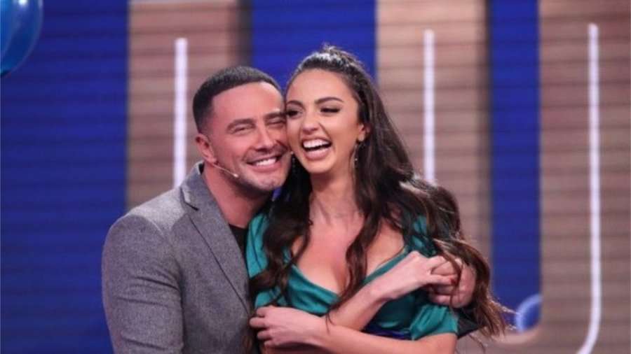 Robert Berisha feston ditëlindjen, Leila Kraja i bën urim të veçantë