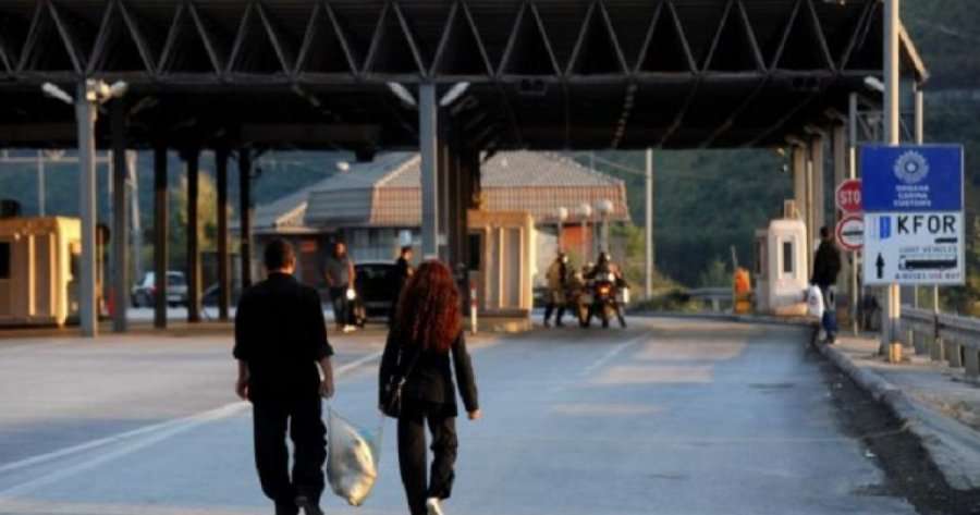 Maqedonia e Veriut nga tani nuk lejon hyrjen e kosovarëve pa testin për COVID-19