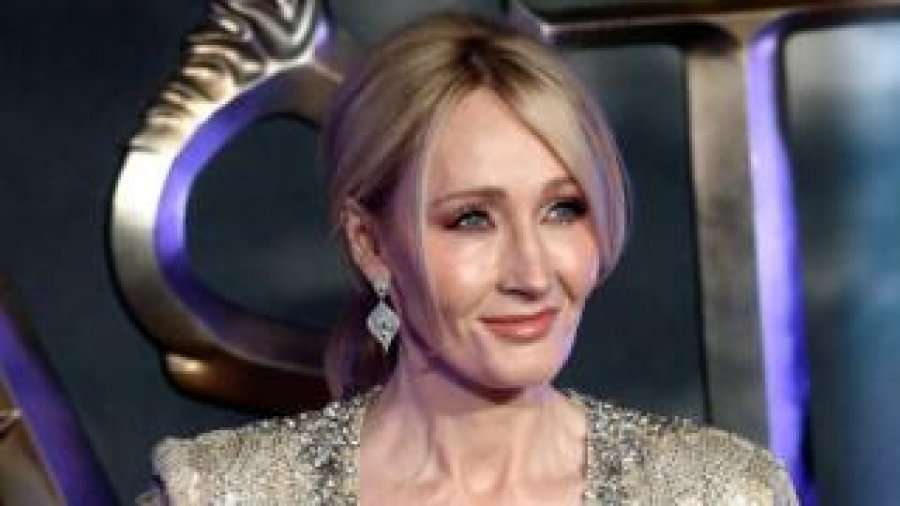 JK Rowling bashkë me 150 figura publike, në mbrojtje të fjalës së lirë
