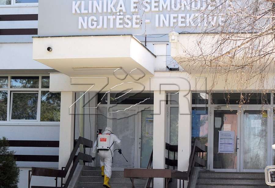 Puna “e panjohur” e infermierëve në luftën kundër COVID-19