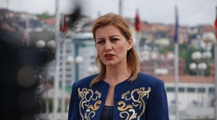 Alma Lama: Nuk është gjendje lufte që të shpallet gjendje e jashtëzakonshme