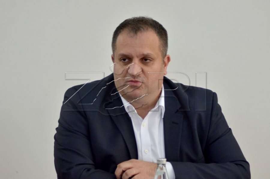Ahmeti kërkon të mos shpejtohet shpallja e gjendjes së jashtëzakonshme