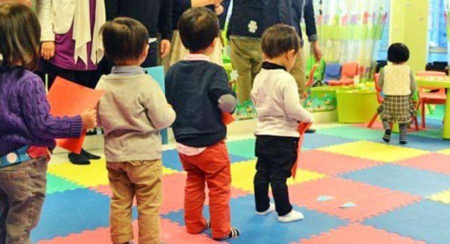 Me gjithë hapjen e çerdheve, prindërit po hezitojnë t’i dërgojnë fëmijët në to