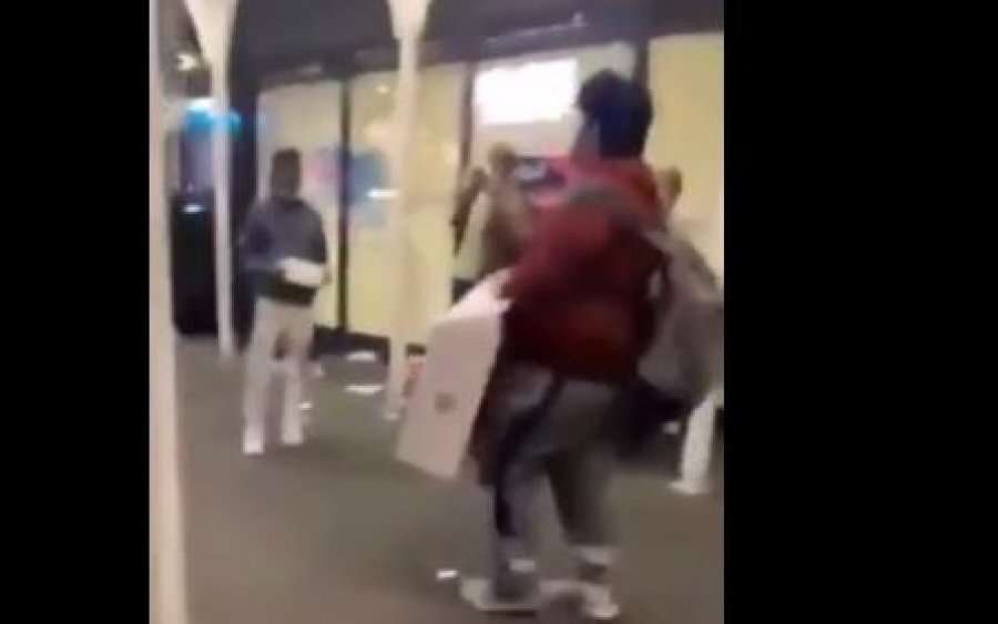 SHBA – Plaçkitësi plaçkitet sapo del nga dyqani
