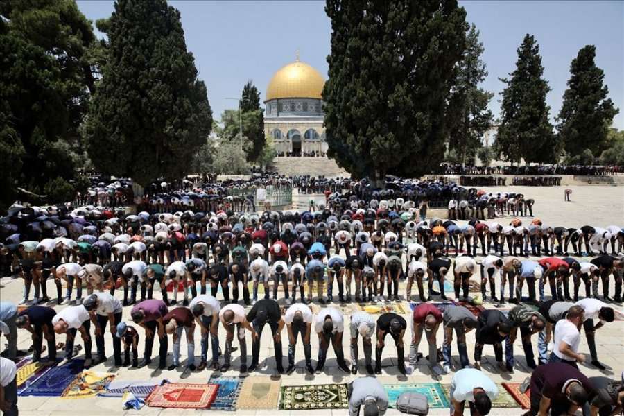 Në xhaminë al-Aqsa në Jerusalem falet xhumaja e parë pas pandemisë