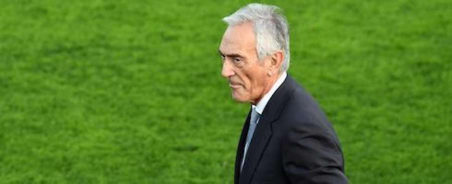 'Ndeshjet e futbollit mund të ri-nisin në korrik ose në gusht'