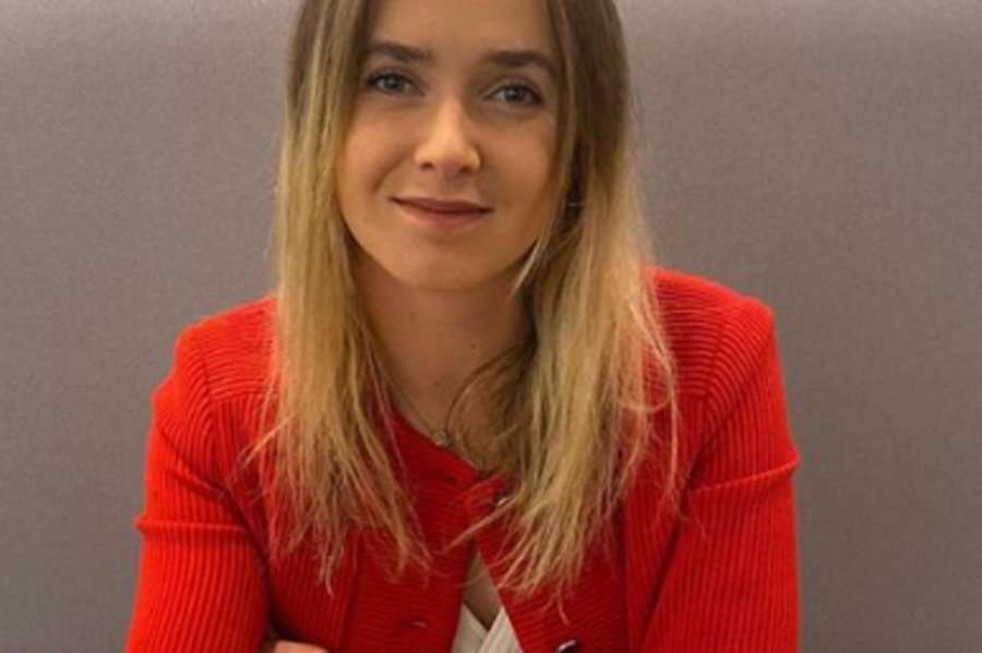 Sportistja seksi nga Ukraina provokon fansat me një vallëzim të 'nxehtë'