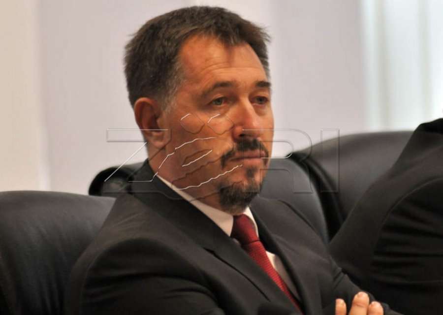 Sami Lushtaku hapat e parë në politikë i mori në LDK