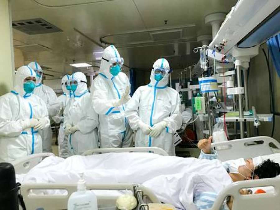 Mikrobiologu i njohur paralajmëron: Dhjetë ditët e ardhshme në Ballkan më kritike
