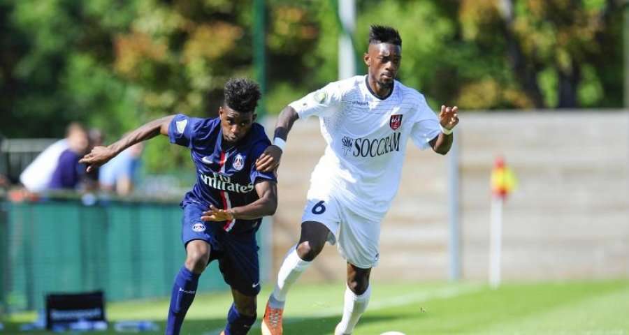 Tronditet bota e futbollit, ndahet nga jeta ish-futbollisti i PSG-së