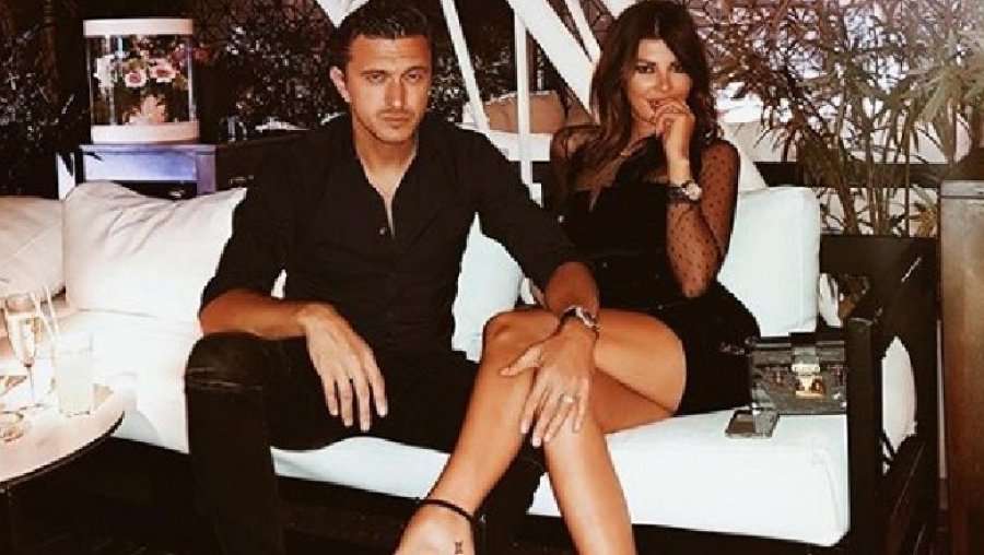 Angela Martini ndahet nga bashkëshorti, planifikon rikthimin në Shqipëri