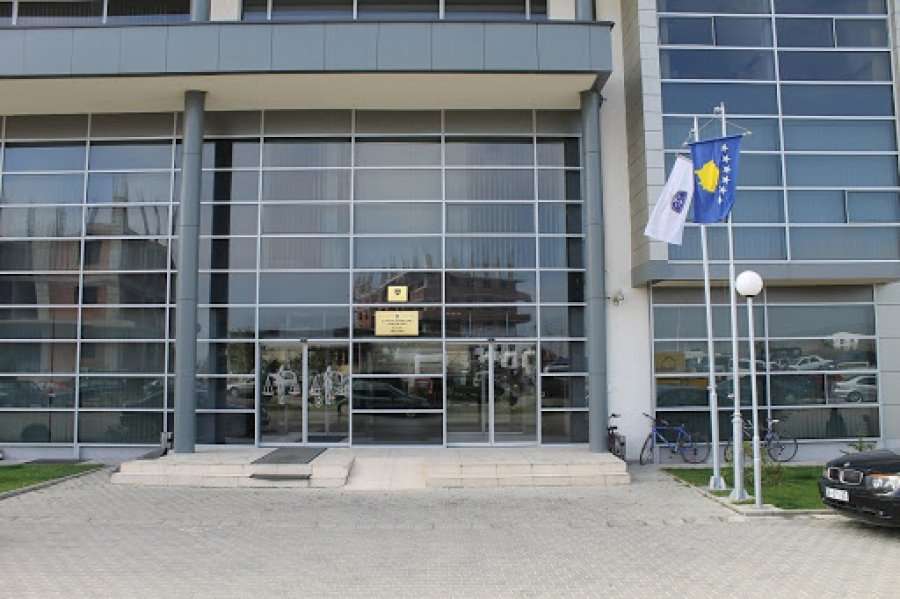 Ndalohet një kirurg gjilanas i dyshuar për fajde