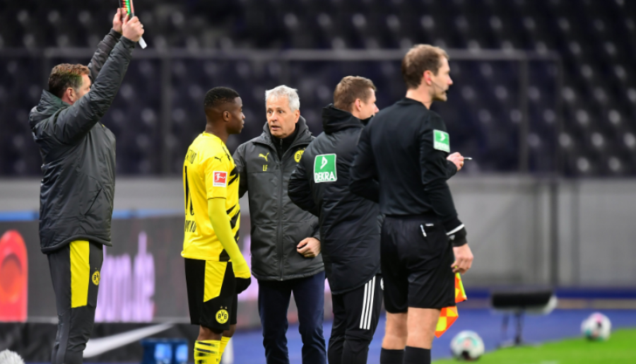 16-vjeçari debuton me Dortmundin, hyn në histori të Bundesligës