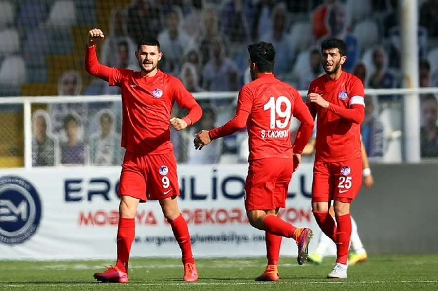I pandalshmi Arb Manaj, shënon prapë në Ligën e Turqisë