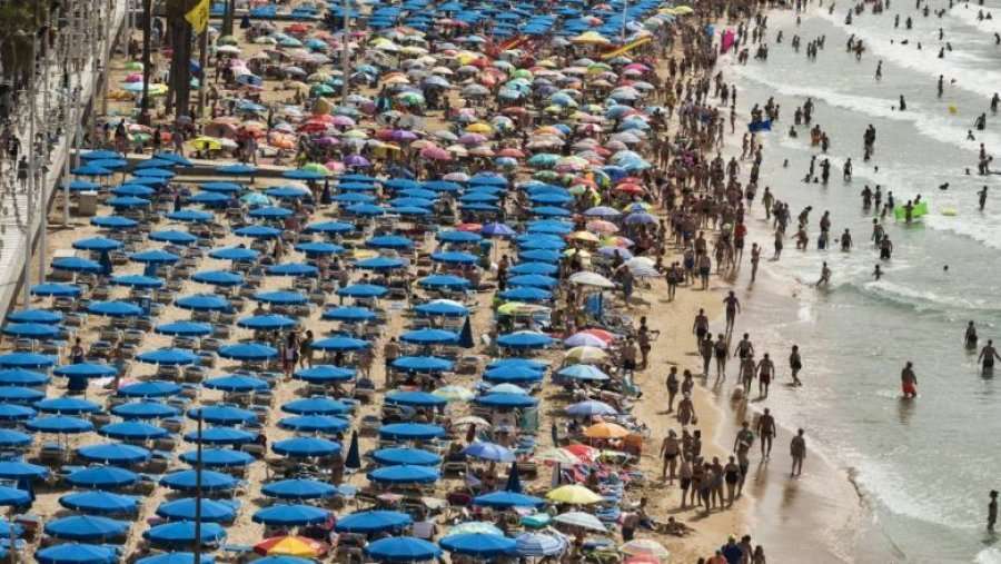 Bashkëpunimi turistik me Shqipërisë dhe Kosovës