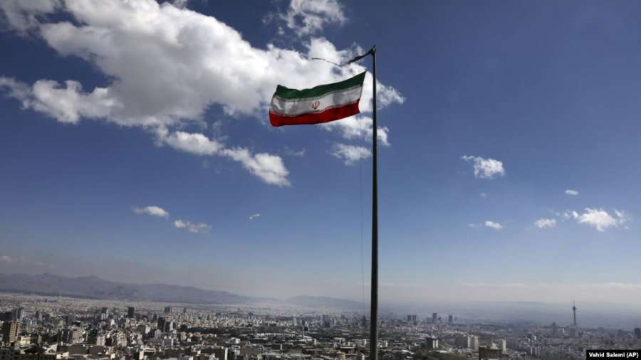 Irani thotë se ka përfunduar embargoja e OKB-së për armët