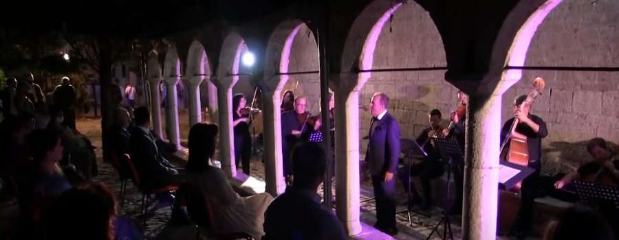 Orkestra e Harqeve çeli sezonin e ri artistik në Elbasan