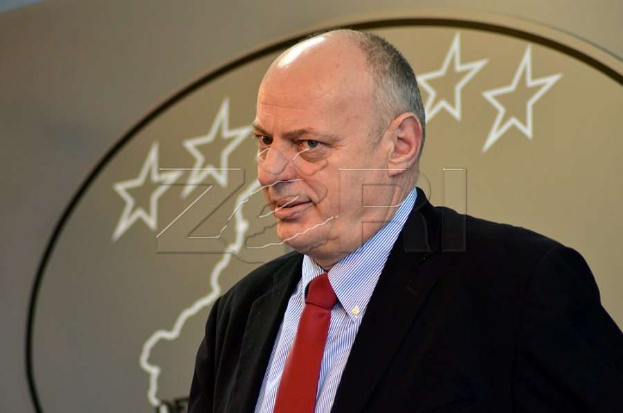 Përfundon intervistimi i Çekut në Hagë