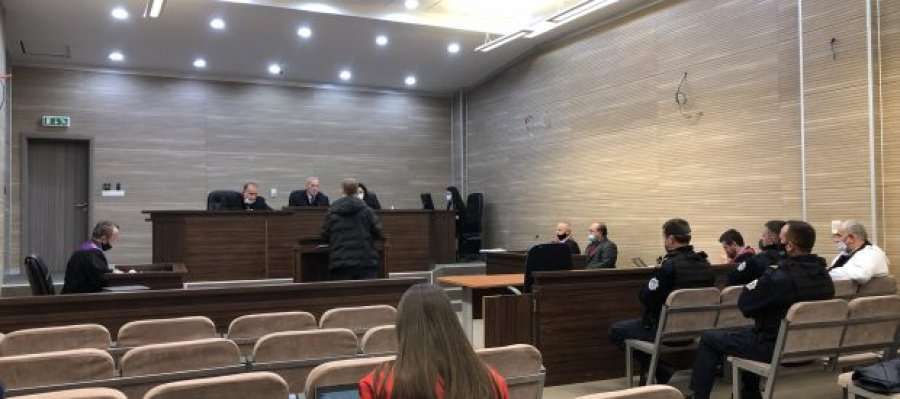 I akuzuari në rastin “Syri i Popullit” i drejtohet Azem Vllasit me fjalët: “Të kam mbrojt edhe në kohë të shkaut, e po të vras këtu”