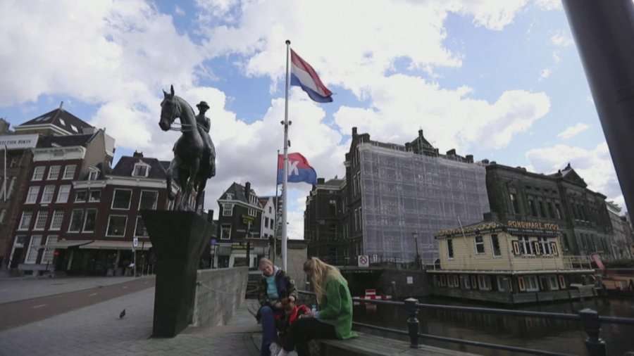 Qeveria nën presion, Holanda zbut masat pas 3 muajsh në izolim të plotë