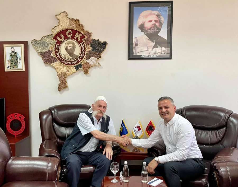 Bekim Jashari thotë se axha Rifat ia vlerësoi lart punën si kryetar komune