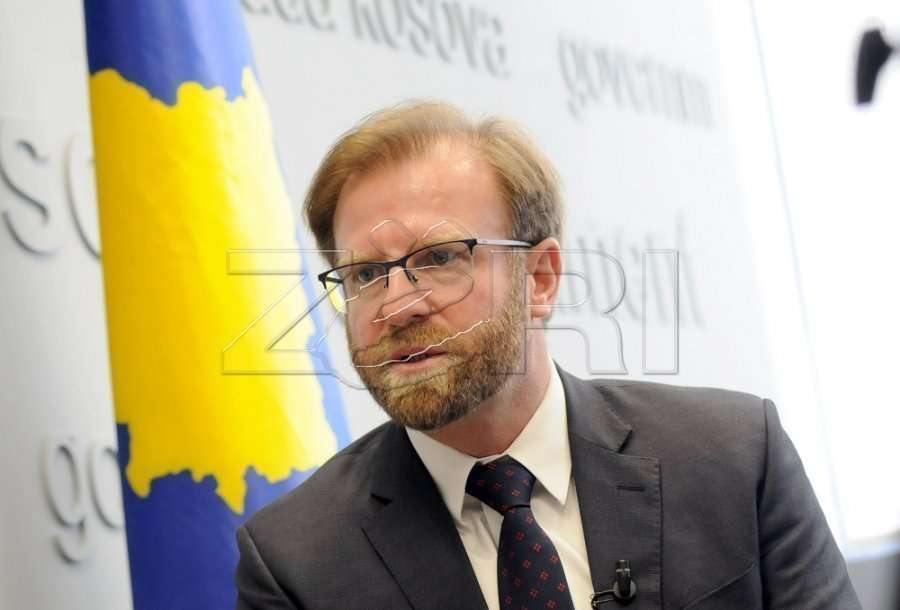 Abazi: Të hapur për koalicion me LDK-në nëse e vendosin në krye Vjosa Osmanin