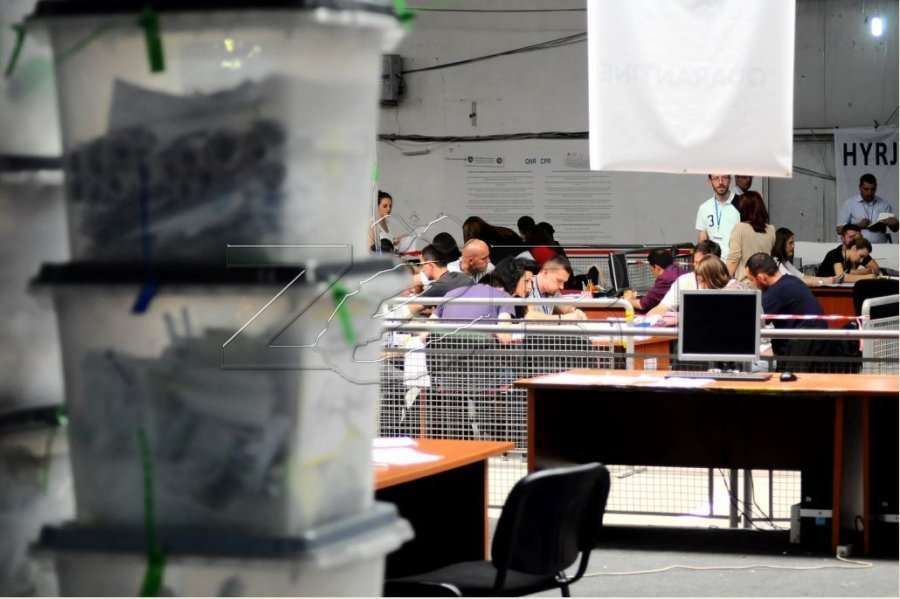 Nis verifikimi i votave përmes postës