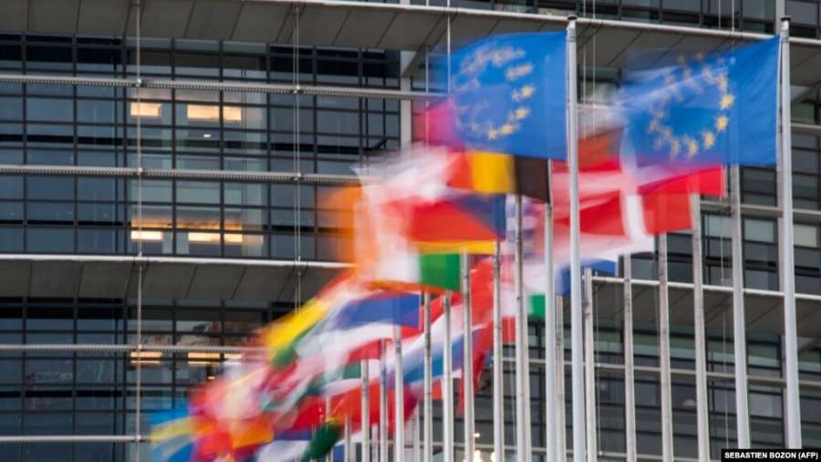 PE-ja voton raportin për Kosovën