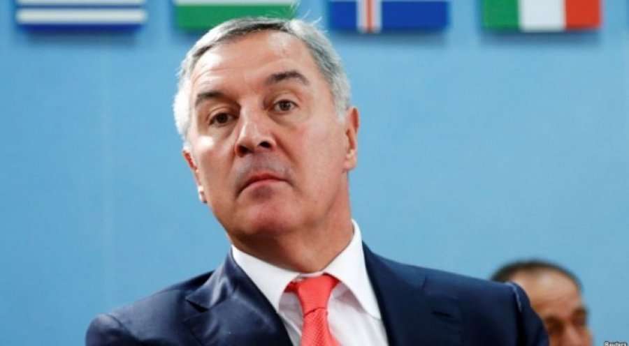 Gjukanoviq: Serbia çfarë i bëri Kosovës gjatë viteve të 90-ta, të njëjtën po ia bën sot Malit të Zi