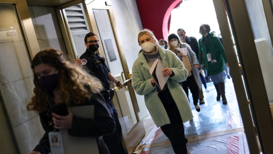Mbyllet ndërtesa e Kapitolit pas një zjarri që shpërtheu në afërsi