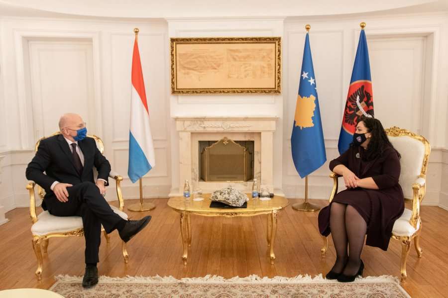 Osmani pranon letrat kredenciale nga ambasadori i ri i Luksemburgut