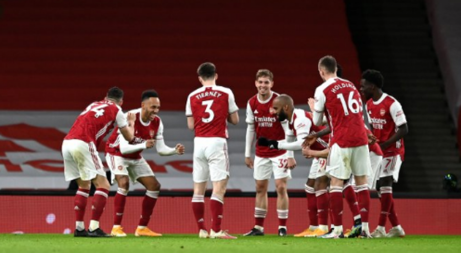 Arsenali fiton bindshëm në Londër, Granit Xhaka i pazëvendësueshëm