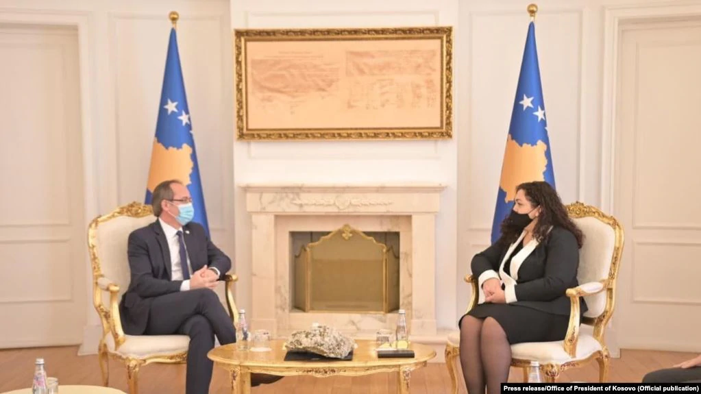 Osmani e Hoti shkelin Ligjin për AKI-në
